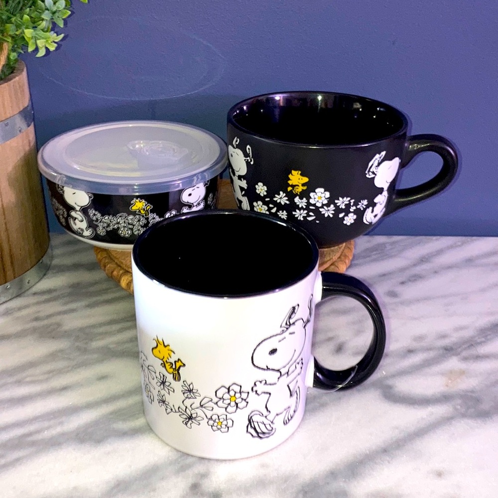 Snoopy peanuts mugs and bowl set